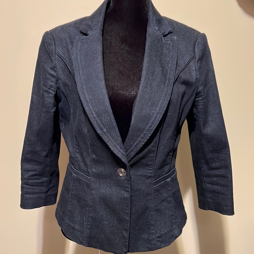 Like new - White House Black Market denim blazer